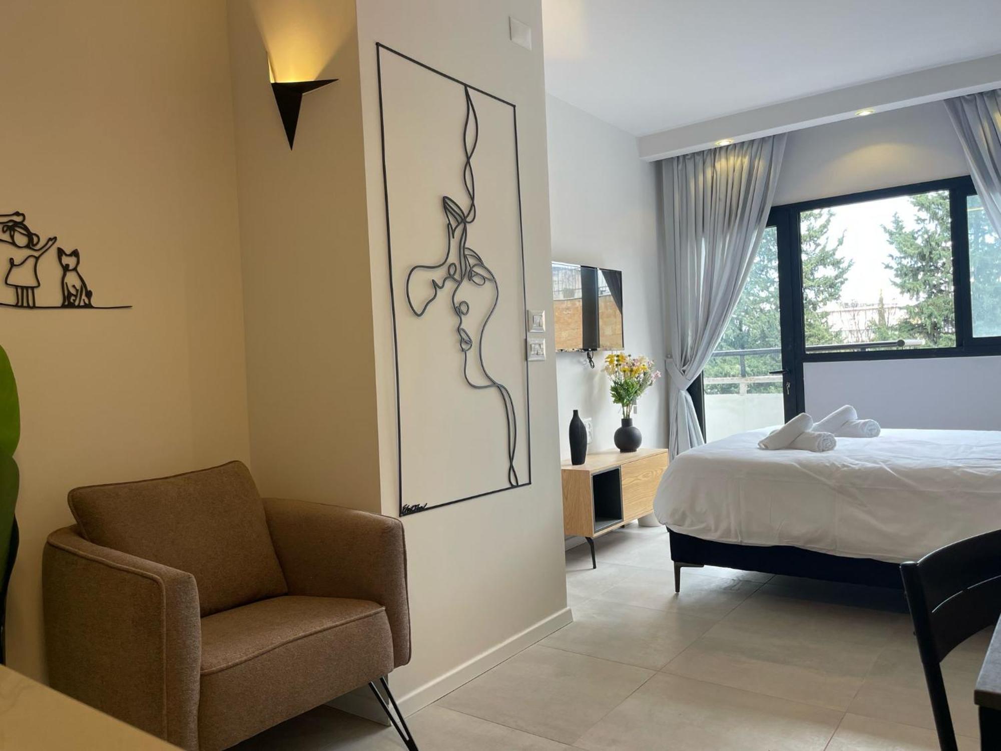 Stylish Modern - Port & Apartments, דירה