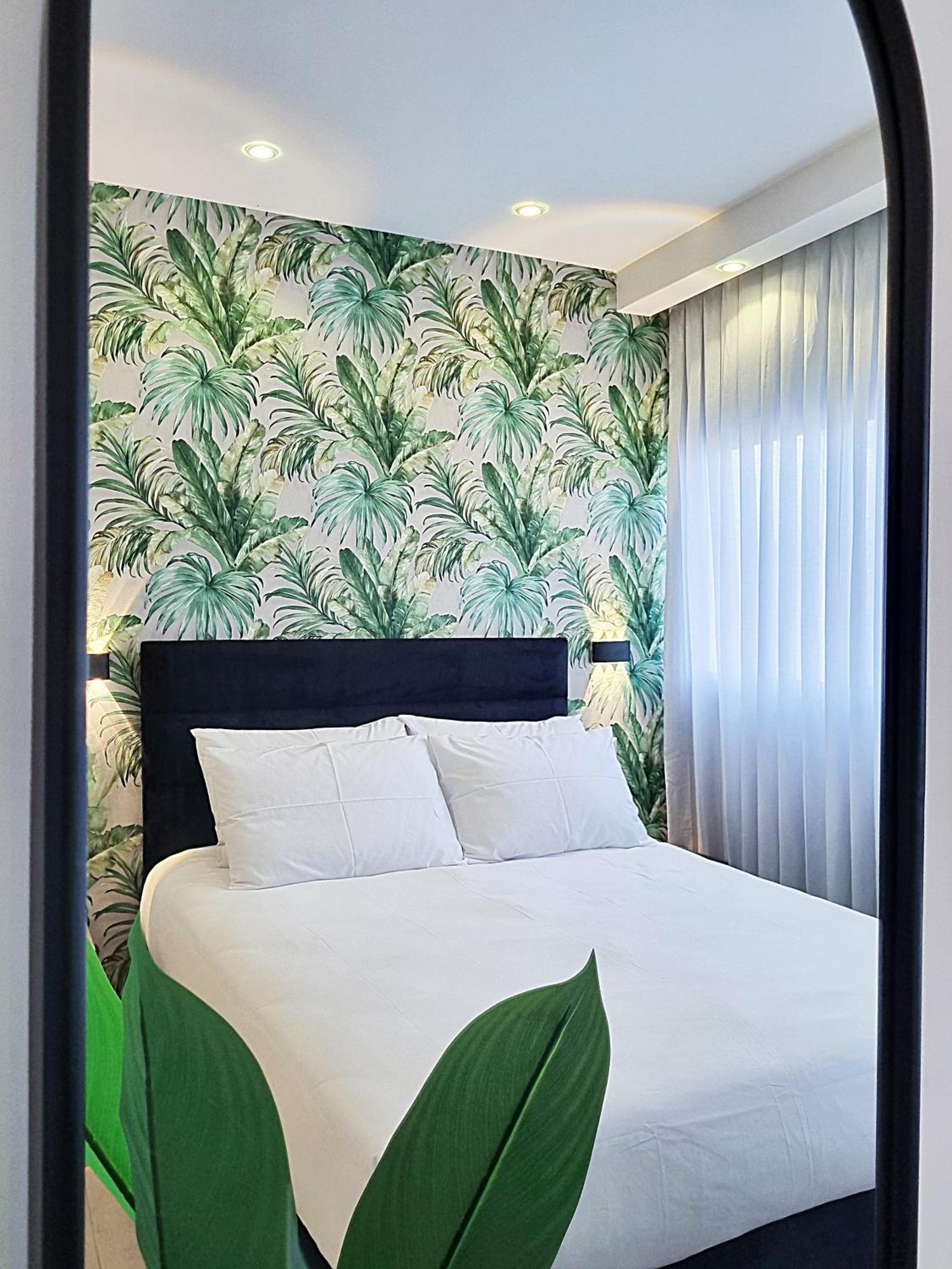 Stylish Modern - Port & Apartments, *