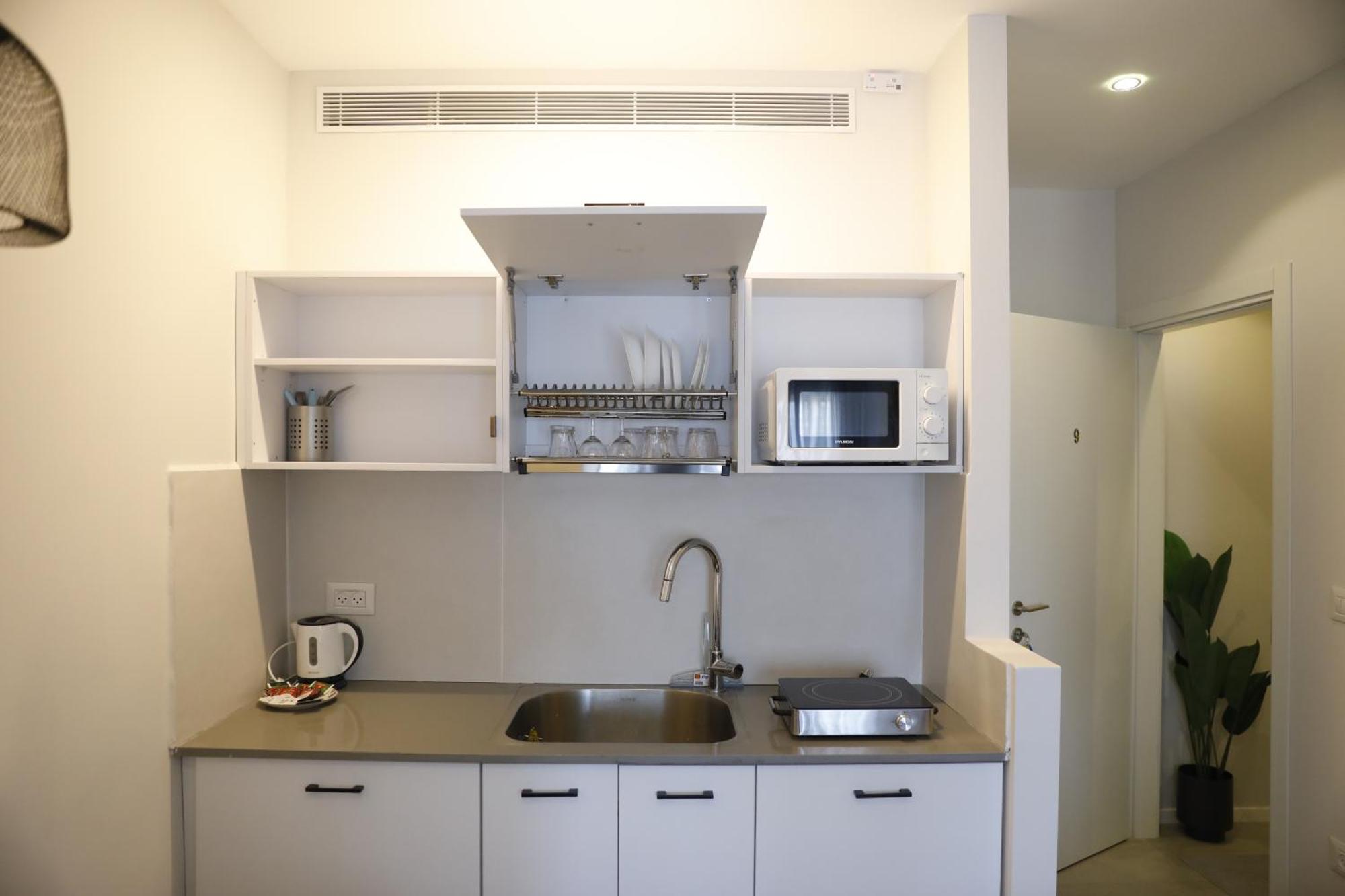 Stylish Modern - Port & Apartments, *